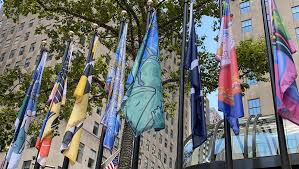 Eddie Bruckner Fine Art - Rockefeller Center Flag Project