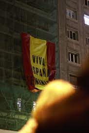 Viva España feminista: Una gran bandera rojigualda clausura la manifestación del Día de la Mujer