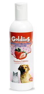 Dilute the shampoo to one part shampoo and five parts water if you have to use shampoo on her face. Goldiies Mild Shampoo With Conditioner For Dogs Cats Strawberry Fragrance 300ml Cat Shampoo Dog Shampoo Mild Shampoo