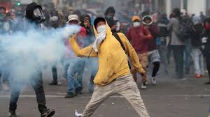 Protestas en Chile y Ecuador: ¿en qué se parecen y diferencian las últimas revueltas sociales en estos dos países? - BBC News Mundo