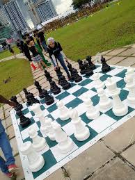 giant chess gigsmore com