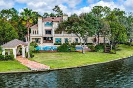 5 glamorous waterfront homes in the