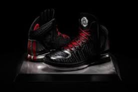 The d rose 3 also introduces his signature logo as well. All Derrick Rose Signature Sneakers Through The Years