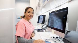 how to become a radiologist technician