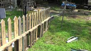 making a free pallet wood picket fence