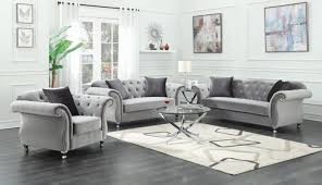 Frostine Living Room Set In Silver By