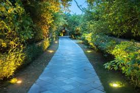 landscape lighting to create a summer