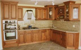 what the best type kitchen cabinet wood