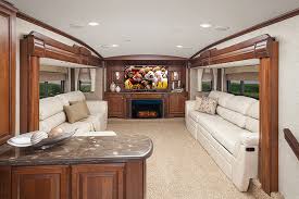 fifth wheel trailers with front lounges