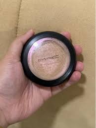 highlight by mac cosmetics beauty