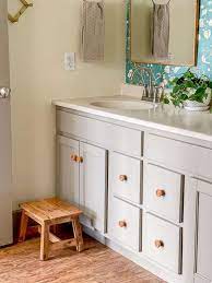 how to paint bathroom cabinets without