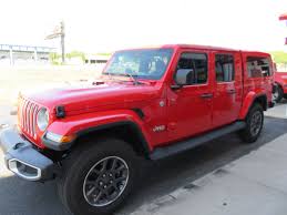 Jeep gladiator with 43 wide deluxe double doors. Jeep Gladiator Leer 100xq With Hitch And Tint Topperking Topperking Providing All Of Tampa Bay With Quality Truck Accessories