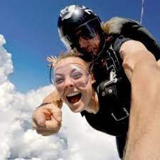 You don't have to do a tandem skydive to enter our aff program. Compare Skydiving In Ontario Height Price And Deals Finder Canada