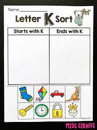 teaching letter sounds to kindergarten