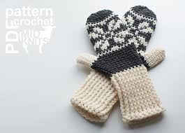 Ravelry Fair Isle Crochet Snowflake Mittens 2016001