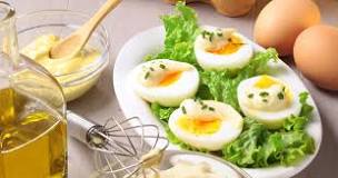 Comment faire cuire des œufs durs pour les écaler facilement ?