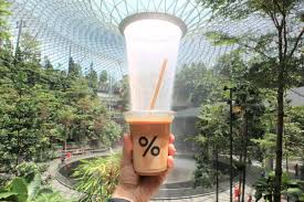 Singapore's new jewel changi airport complex has finally opened to the public. Arabica Singapore 4th Sg Outlet At Jewel Changi Airport With Clean Minimalist Look Danielfooddiary Com