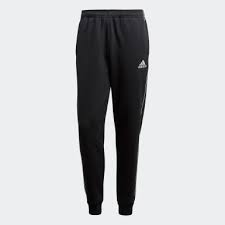 Feel freedom to move however you want in shorts and pants that cut distraction out of the picture. Herren Trainingskollektion Adidas Kauf Training Equipment Fur Herren