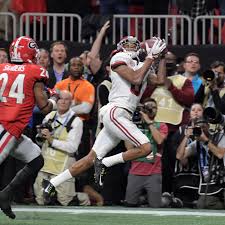 Effortlessly great hands, hang time on high throws, lethal acceleration after catch. The 2017 Nsd Class That Won A National Championship Devonta Smith Comes Back To Haunt The Dawgs Roll Bama Roll