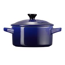 Maybe you would like to learn more about one of these? Eiffelturm Mini Cocotte Indigo Le Creuset Porzellanhaus Kaefer