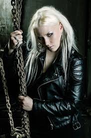 First performance footage available (англ.). Metal Chick Of The Month Noora Louhimo The Headbanging Moose