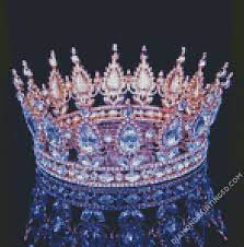 Aesthetic Queen Crown Diamond Painting