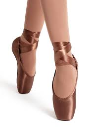 ava pointe shoe with 2 5 shank and