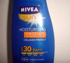 We used the actual action of peeling painfull skin from being sunburnt as the concept to reveal the products on the back of the face (process above). Nivea Sun Moisturizing Immediate Sun Protection Review