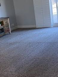 professional carpet cleaning guy in