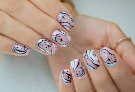 freaky nail art trends por in dubai