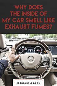 car smell like exhaust fumes