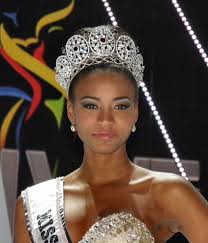 Year country/territory titleholder national title age hometown date entrants 1952 finland: Datei Miss Universe 2011 Leila Lopes Jpg Wikipedia