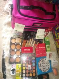 complete makeup set with makeup box