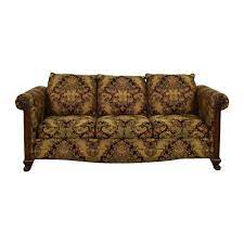 thomasville traditional roll arm sofa