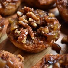 easy apple and pecan sticky buns