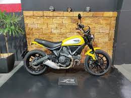motos ducati amarelo 550 a 900 cc