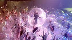 the flaming lips perform a concert with