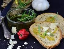 Do Italians eat bread with olive oil?