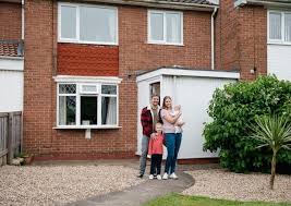 Expect to pay around $50 per month for comprehensive homeowners insurance covers the structure of your home and the contents inside against risks like. How Much Does Home Insurance Cost In The Uk