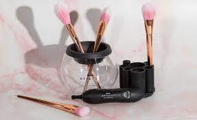 tools for professional makeup artists