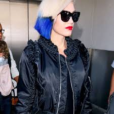 Dark hair with permanent blue hair dye. Dark Blue Hair Inspiration 25 Photos Of Navy Blue Hair