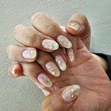 holland village nails salon