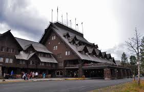 The term parkitecture was coined to capture the striking use of local trees and features reflecting the beauty of the park. Old Faithful Inn Yellowstone Architecture Revived