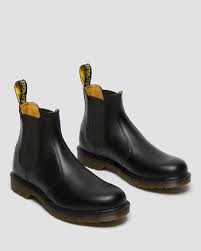 A classic chelsea boot, done doc martens style with the brand's instantly recognizable contrast stitching. 2976 Smooth Chelsea Boots Dr Martens Uk