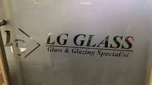 Sandblasting Lg Glass