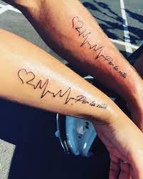 Tatouage en commun couple | Tatouage en commun couple, Tatouage couple,  Modèles tatouage couple