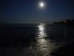 image of full moon à¤•à¥‡ à¤²à¤¿à¤ à¤‡à¤®à¥‡à¤œ à¤ªà¤°à¤¿à¤£à¤¾à¤®
