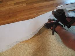 how to remove vinyl flooring