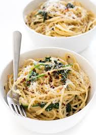 pasta with garlic and oil aglio e oil
