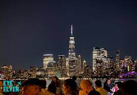 circle line harbor lights night time